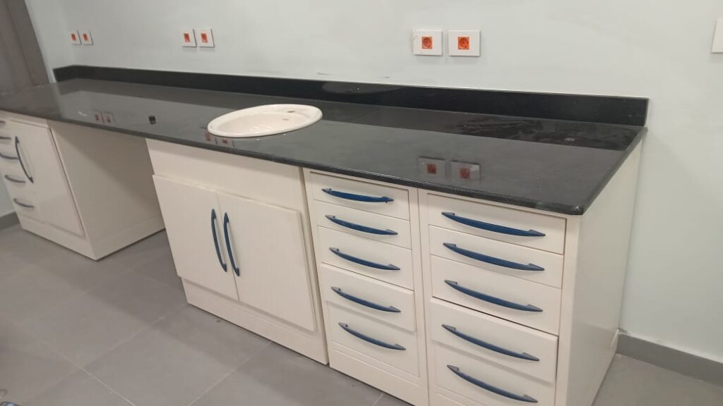 metal laboratory cabinets